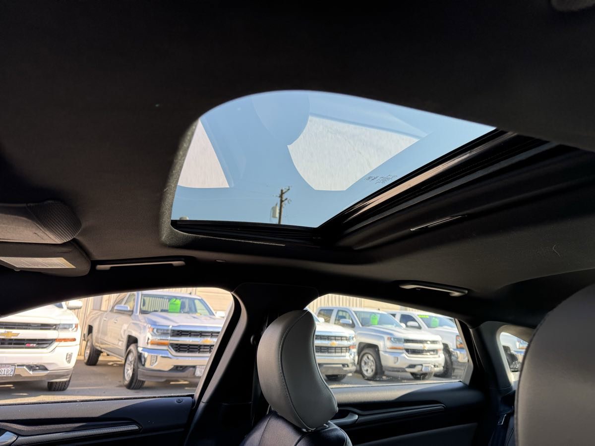 Used 2017 Ford Fusion Sport w/ Equipment Group 401A AWD/4WD image 36