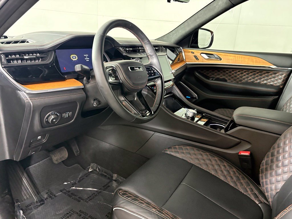 Used 2026 Jeep Grand Cherokee L Summit w/ Obsidian Package AWD/4WD image 22