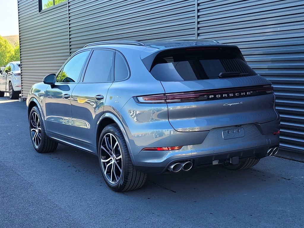 New 2026 Porsche Cayenne S image 3