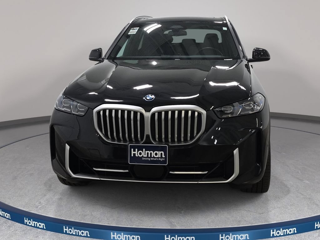 Used 2025 BMW X5 xDrive50e AWD/4WD image 3