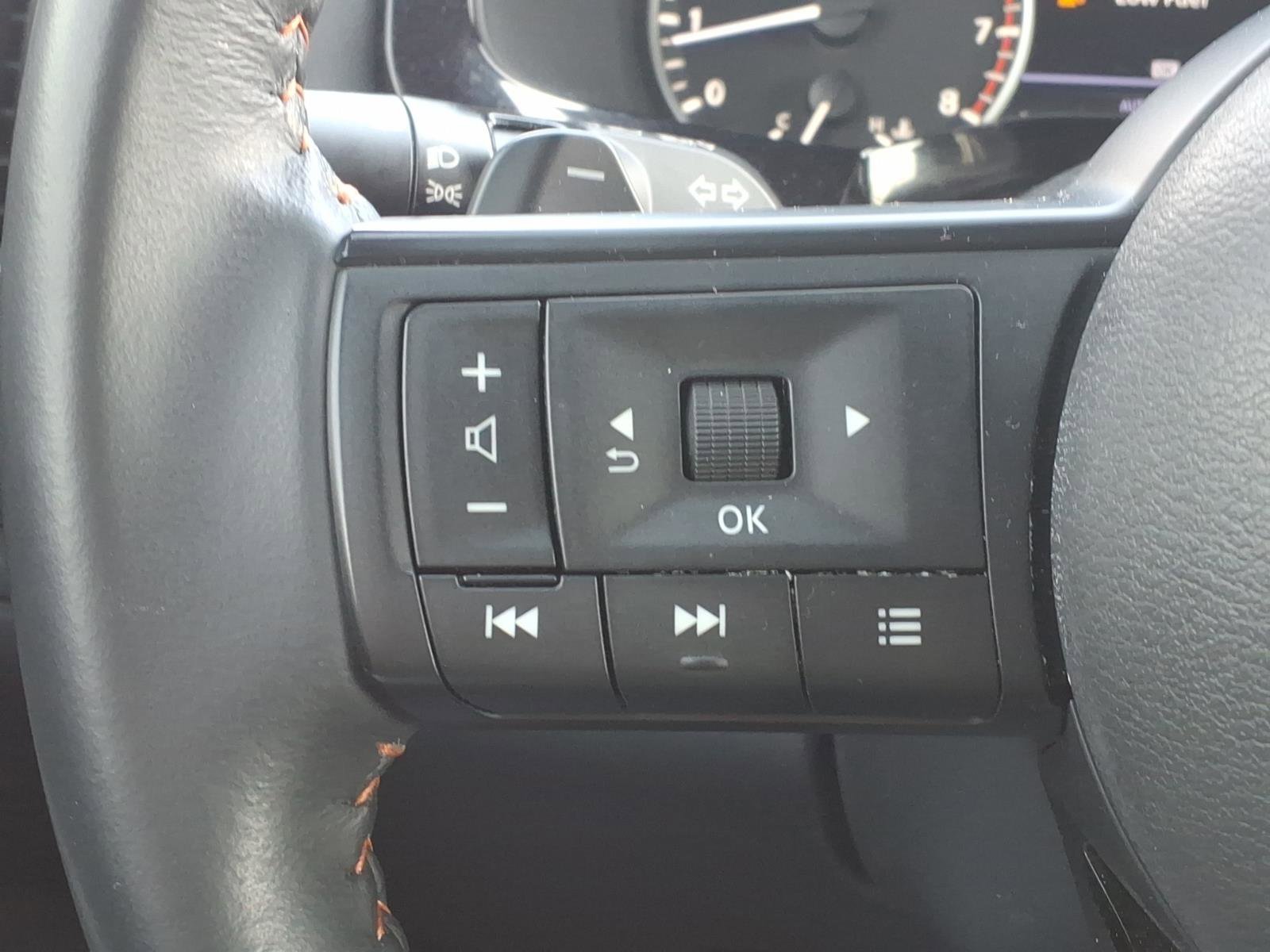 Used 2024 Nissan Pathfinder Rock Creek AWD/4WD image 17