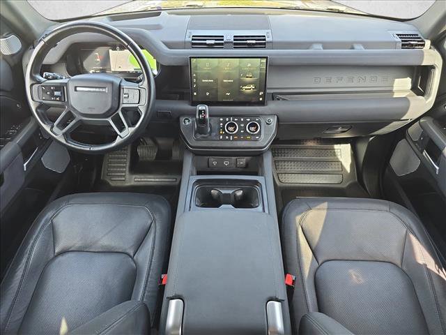 Used 2023 Land Rover Defender 130 X-Dynamic SE AWD/4WD image 9