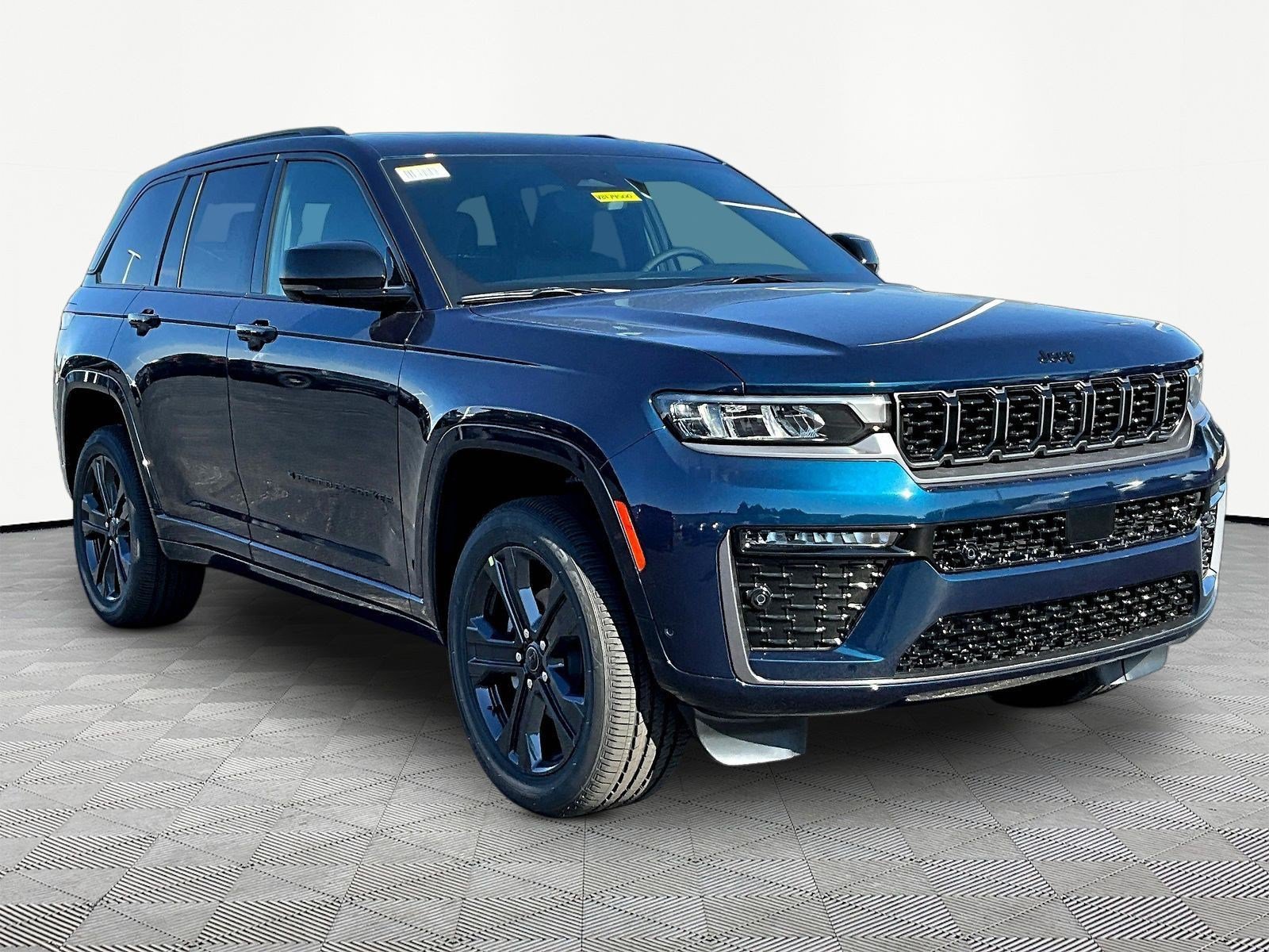 New 2027 Jeep Grand Cherokee Limited AWD/4WD image 3