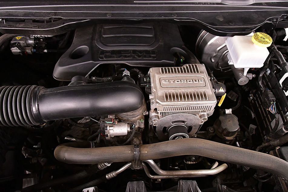 Used 2023 RAM 1500 Laramie AWD/4WD image 34