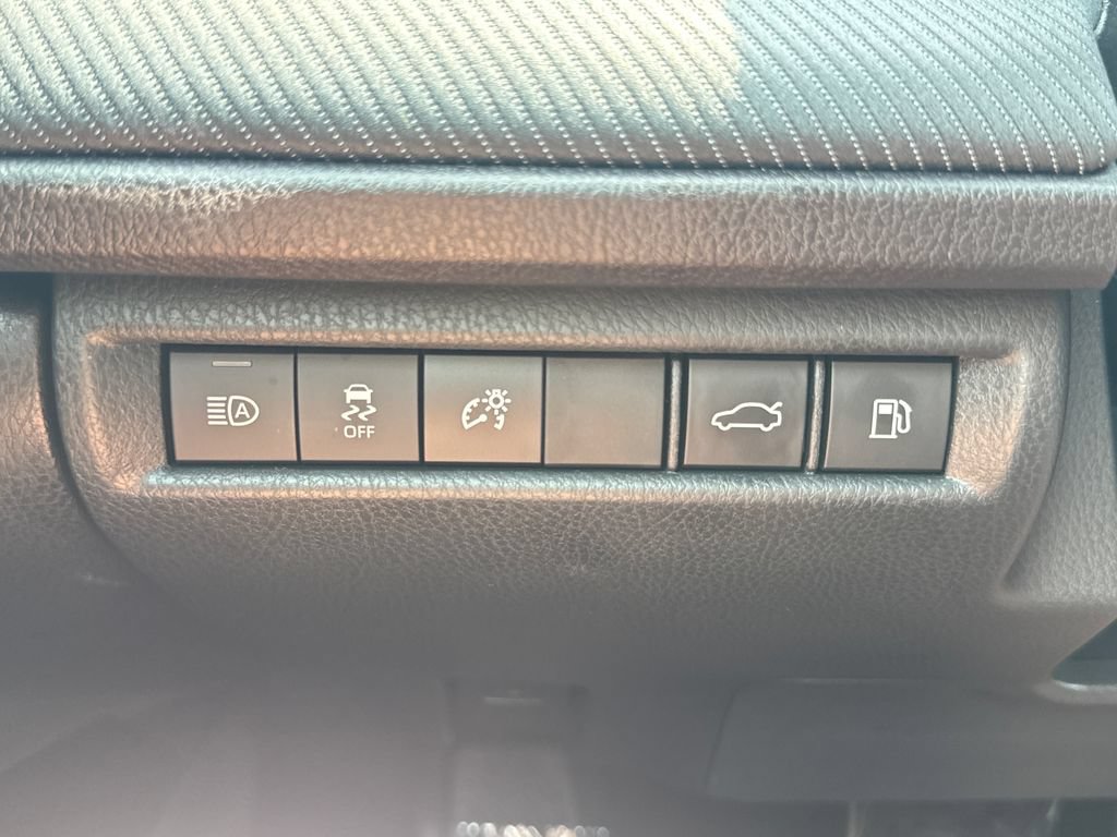 Used 2026 Toyota Camry SE w/ Convenience Package AWD/4WD image 32