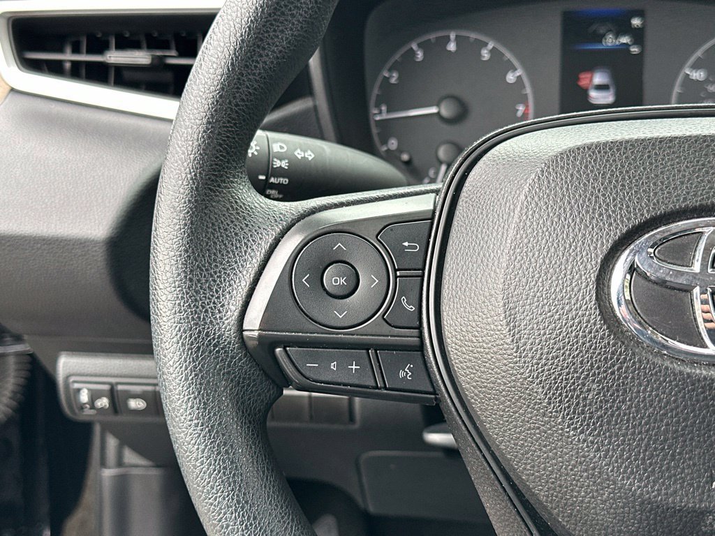 Used 2024 Toyota Corolla LE FWD image 39