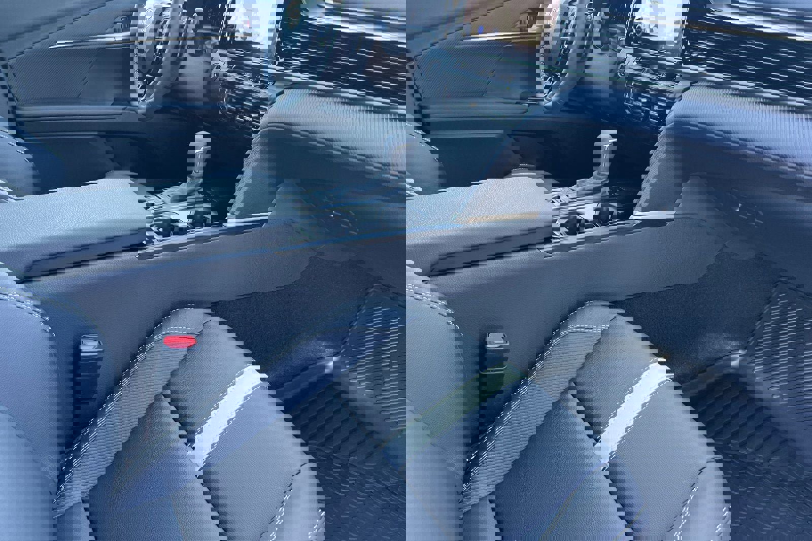 New 2026 Toyota Camry Hybrid image 18