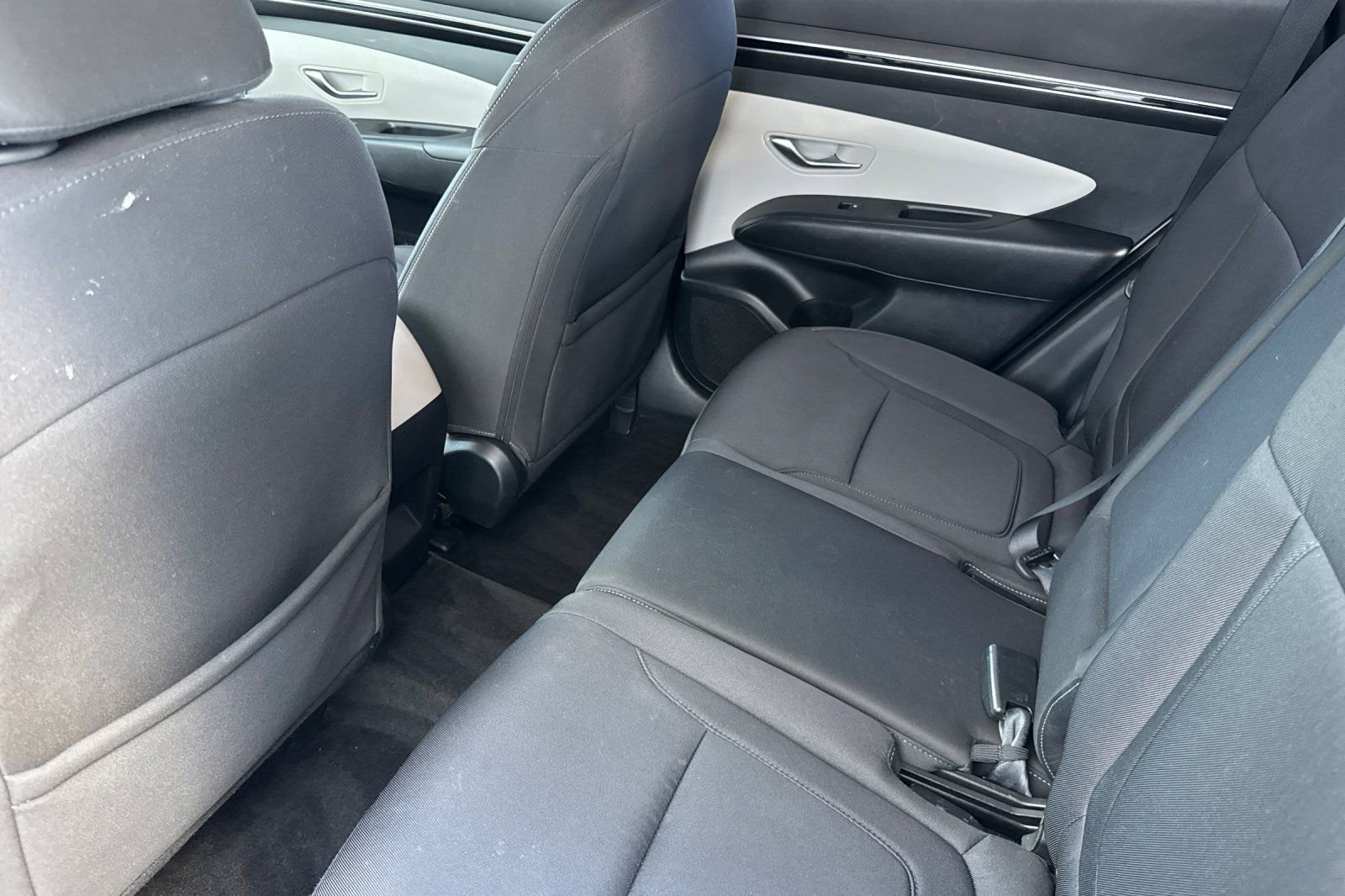 Used 2023 Hyundai Tucson SE image 12