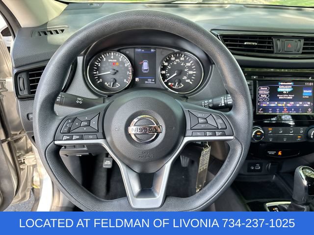 Used 2018 Nissan Rogue S AWD/4WD image 11