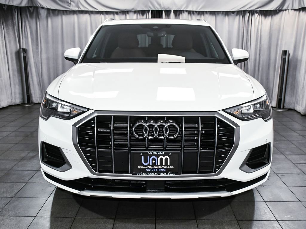 Used 2022 Audi Q3 2.0T Premium w/ Convenience Package image 2