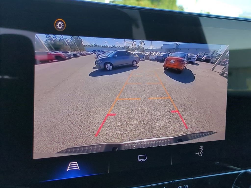 Used 2023 Chevrolet Colorado LT w/ LT Convenience Package image 20