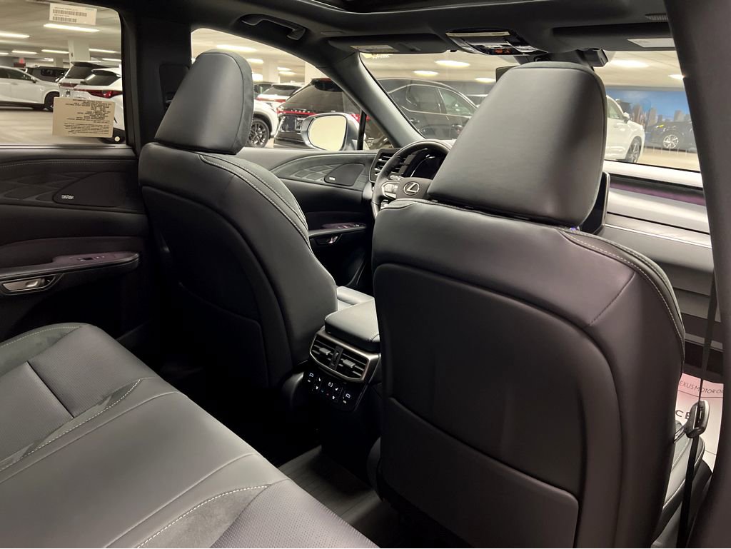 New 2026 Lexus RX 450h AWD image 22