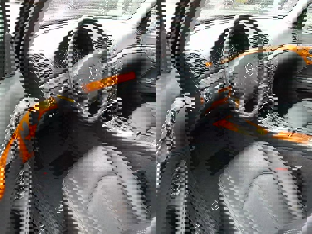 Used 2005 Mercedes-Benz E 320 4MATIC Sedan image 16