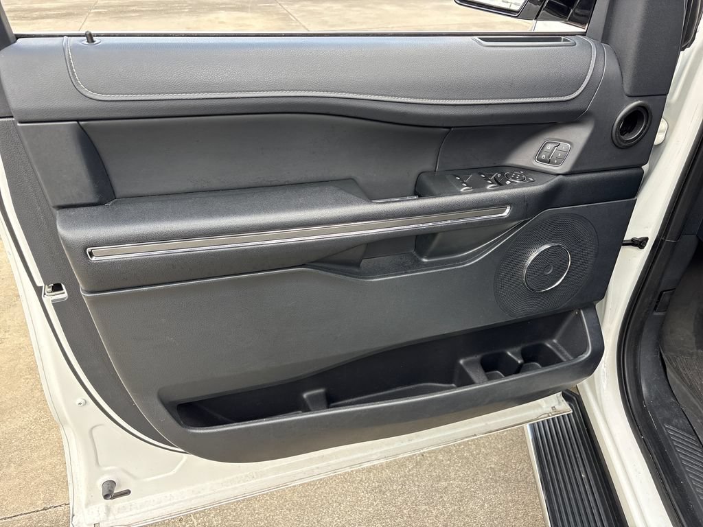 Used 2022 Ford Expedition Max XLT RWD image 15