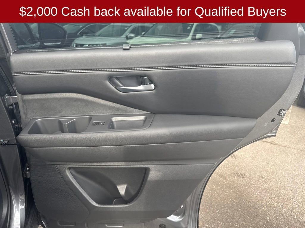 New 2026 Nissan Pathfinder Platinum image 42