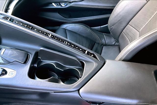Used 2022 Chevrolet Corvette Stingray Premium Cpe w/ Z51 Performance Package image 15