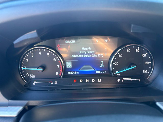 Used 2020 Ford Explorer XLT w/ Equipment Group 202A AWD/4WD image 14