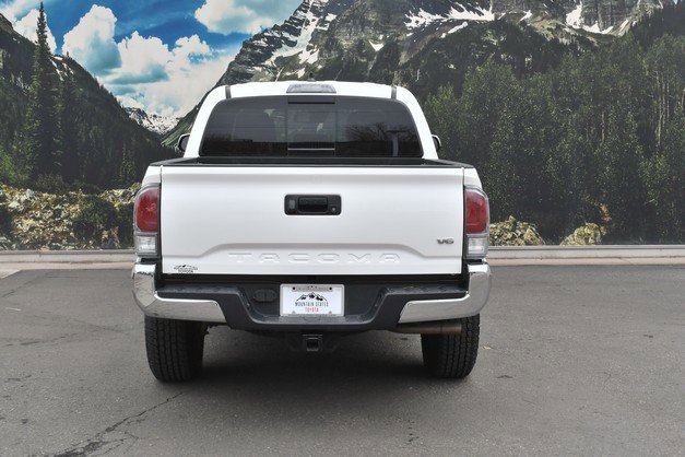 Certified 2022 Toyota Tacoma TRD Off-Road image 10