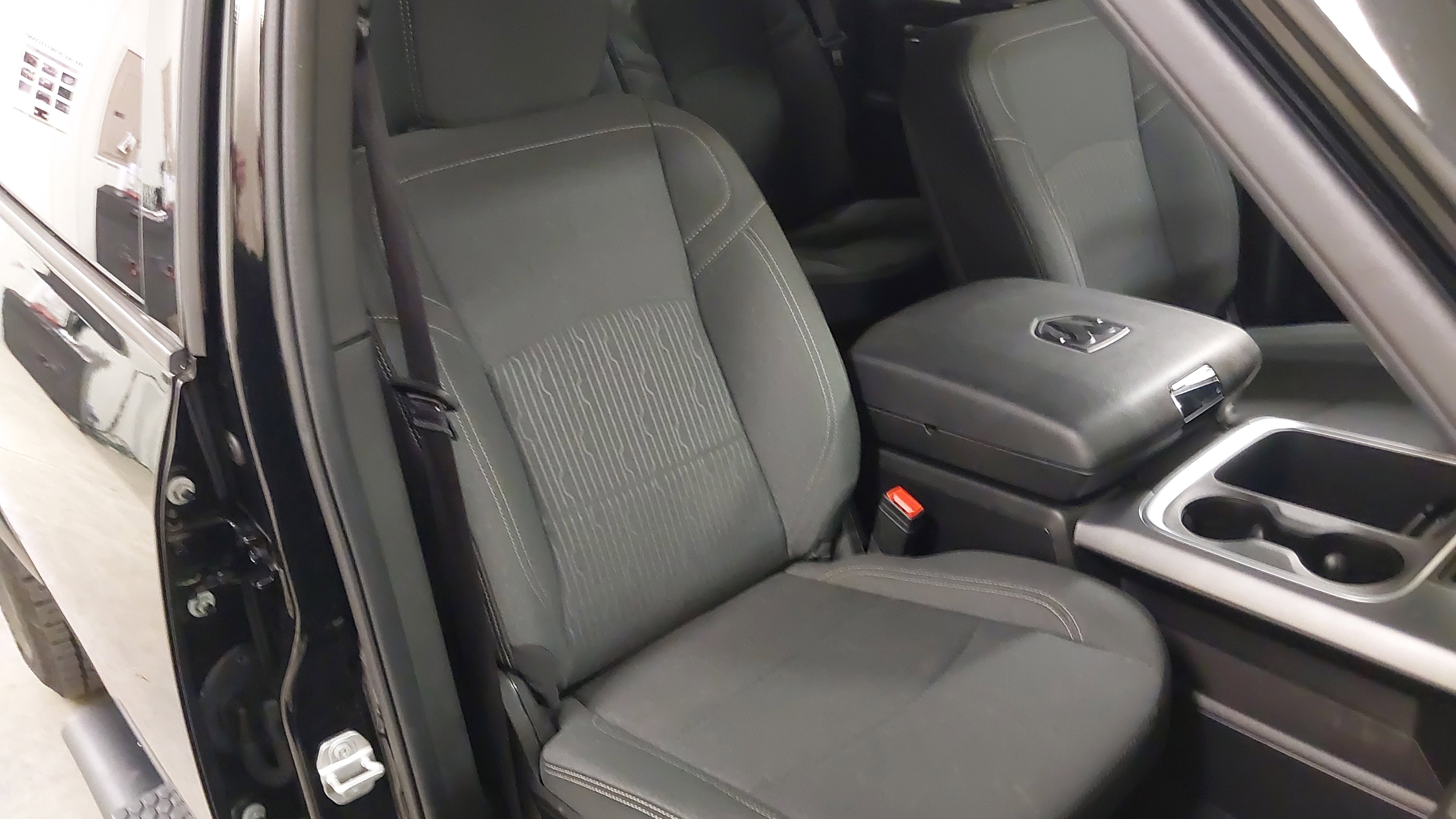 Used 2024 RAM 1500 Classic Warlock w/ Trailer Tow Group image 27