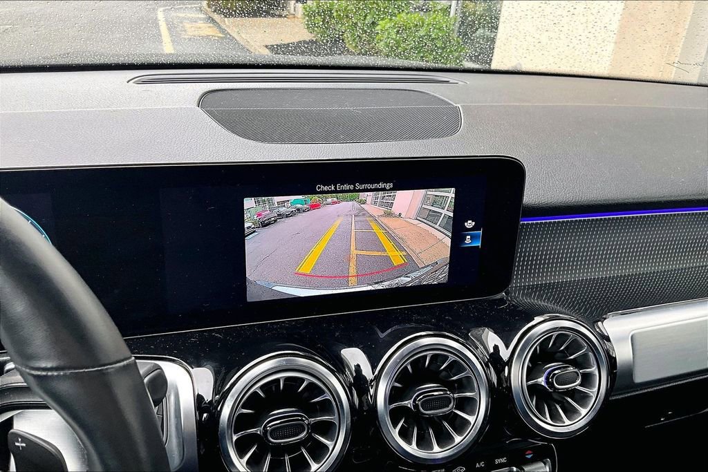 Certified 2022 Mercedes-Benz GLB 250 4MATIC image 23