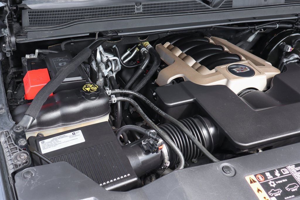 Used 2019 Cadillac Escalade Platinum image 11