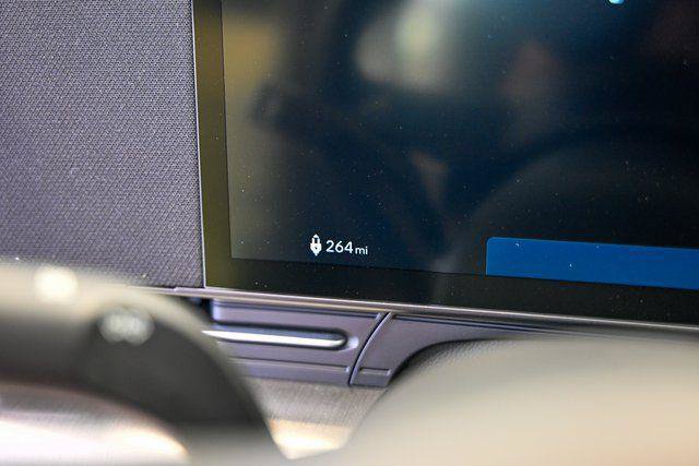 New 2025 Hyundai Kona SEL FWD image 5