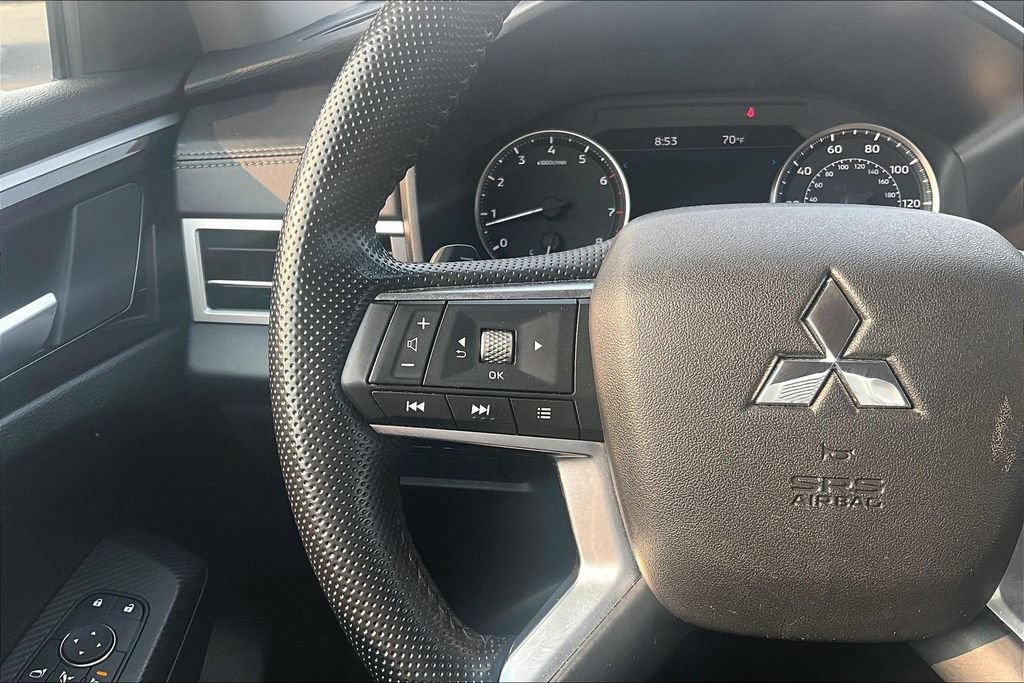 Used 2024 Mitsubishi Outlander SE AWD/4WD image 18