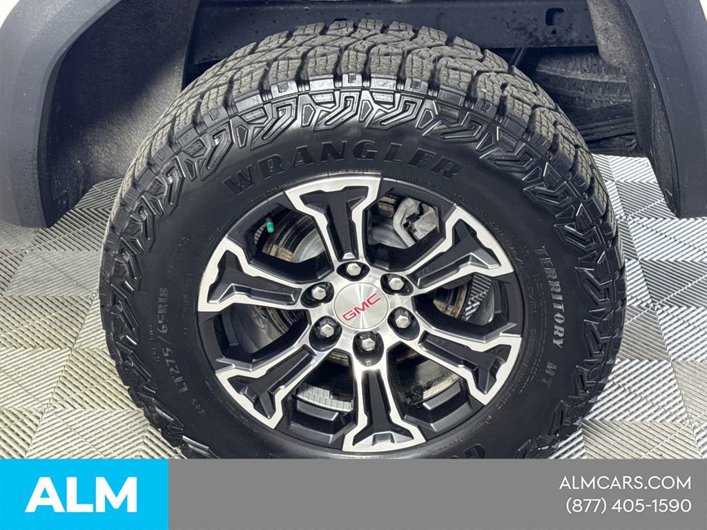 Used 2024 GMC Canyon AT4 image 23
