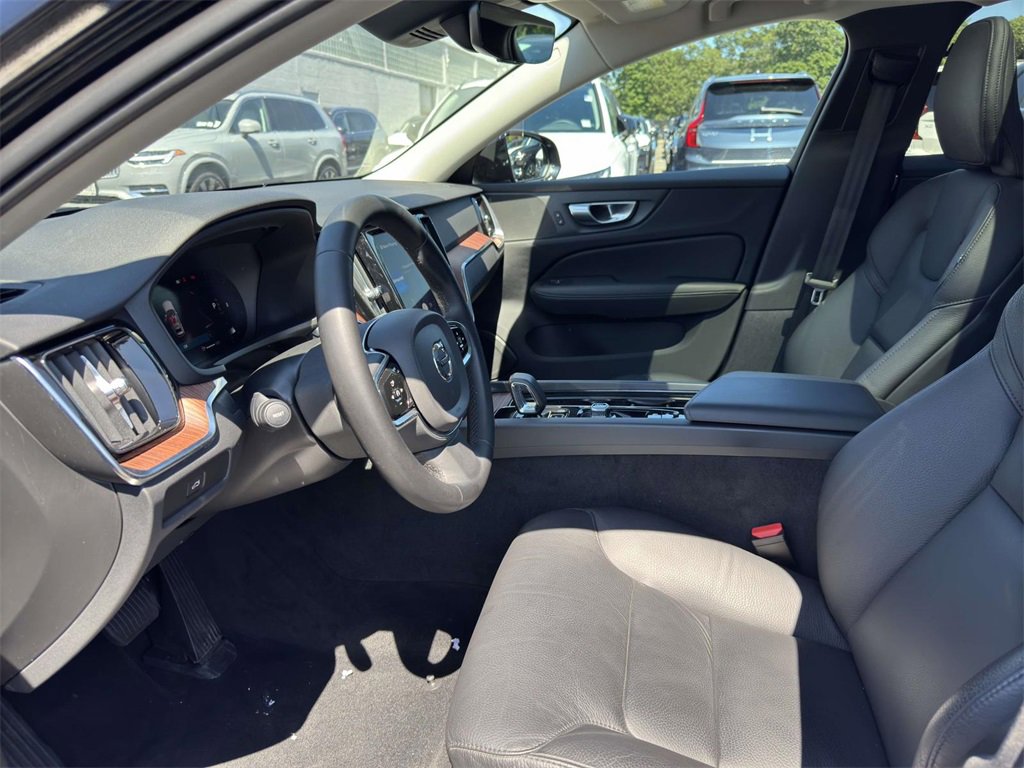 Certified 2024 Volvo V60 B5 Cross Country Plus image 13
