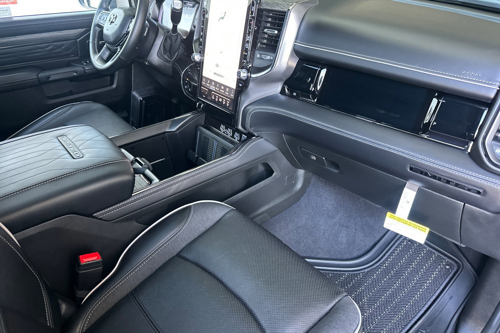 New 2025 RAM 3500 Limited image 15