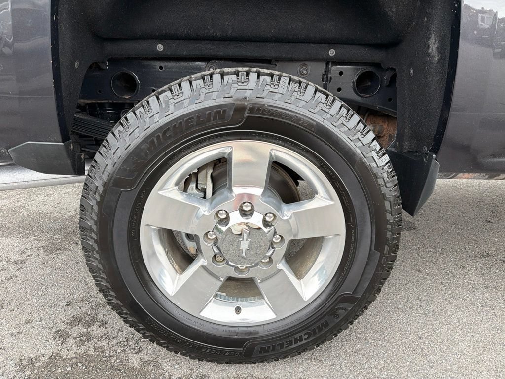 Used 2016 Chevrolet Silverado 2500 LT w/ Z71 Package, Off-Road AWD/4WD image 13