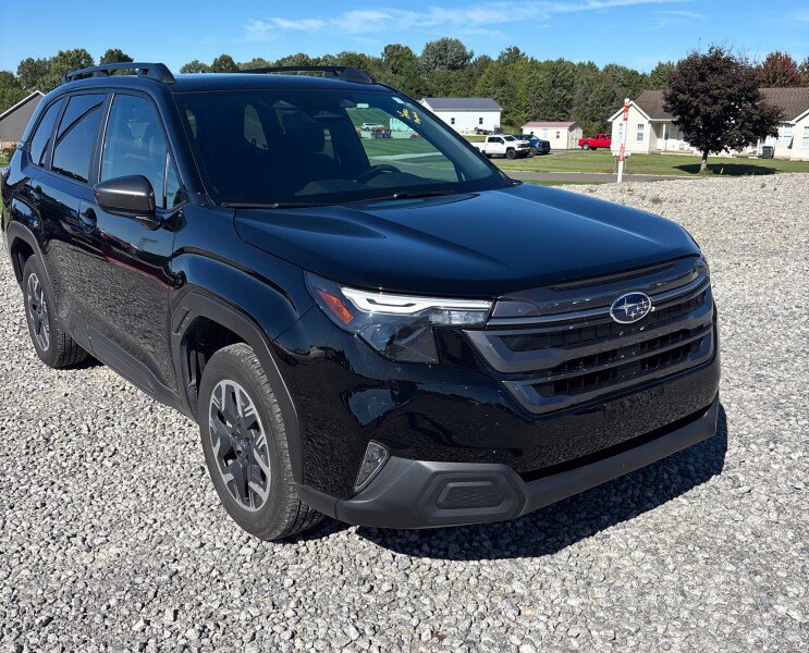 Used 2026 Subaru Forester Premium AWD/4WD image 2