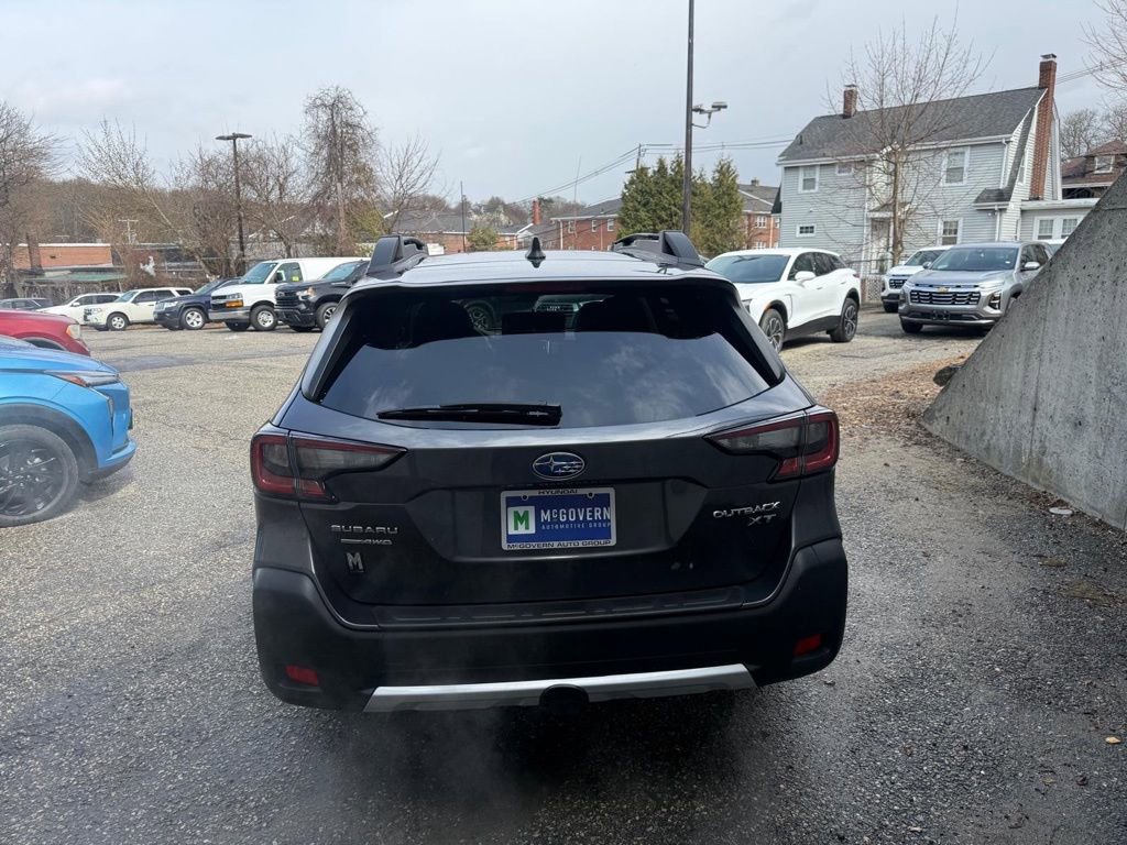 Used 2025 Subaru Outback Limited XT image 4