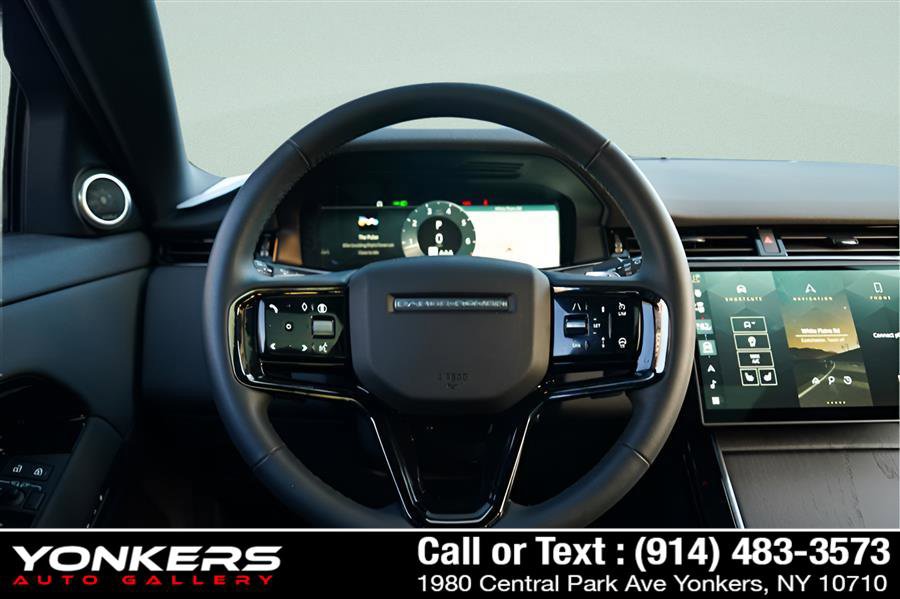 Used 2024 Land Rover Range Rover Evoque S image 36