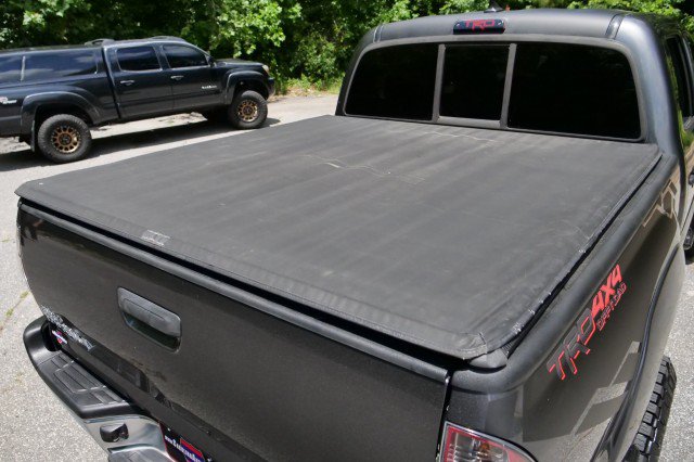 Used 2014 Toyota Tacoma PreRunner w/ SR5 Package RWD image 28