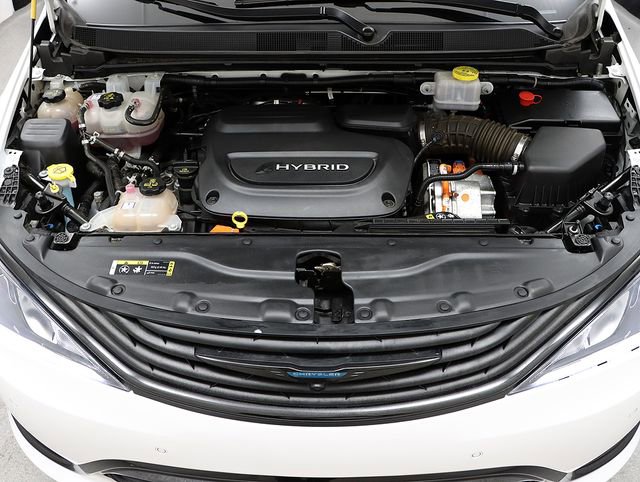 Used 2019 Chrysler Pacifica Limited w/ Advanced Safetytec Group image 34