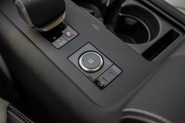 New 2026 Land Rover Discovery Dynamic SE AWD/4WD image 33