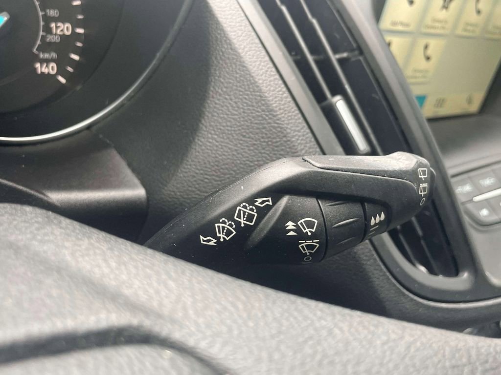 Used 2019 Ford Escape SE image 24