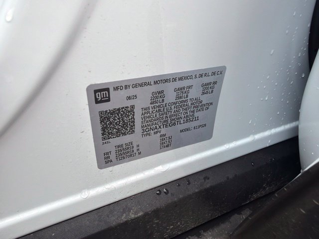 Used 2026 Chevrolet Equinox RS AWD/4WD image 38
