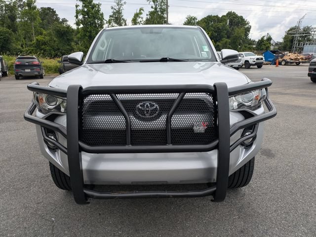 Used 2019 Toyota 4Runner SR5 AWD/4WD image 9
