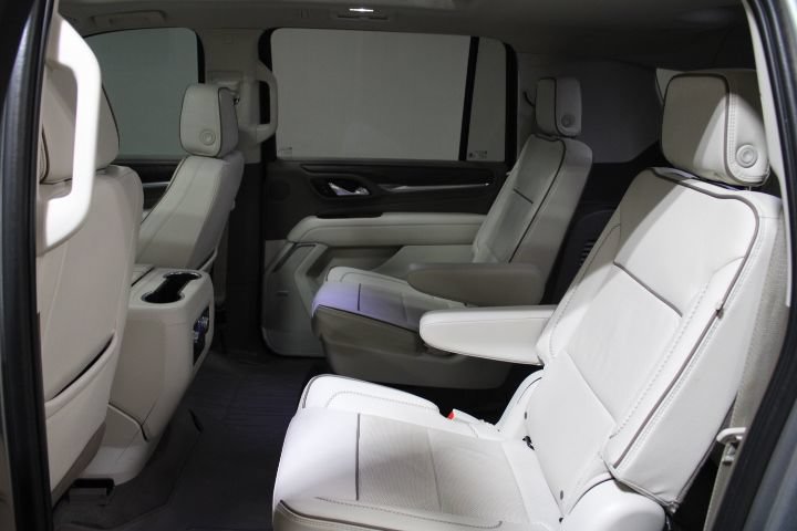Used 2024 GMC Yukon XL Denali AWD/4WD image 25