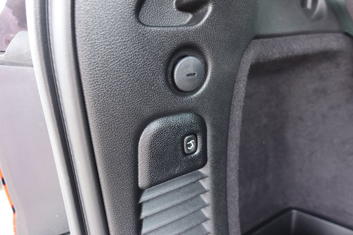 Used 2024 Dodge Durango R/T w/ Blacktop Package AWD/4WD image 30