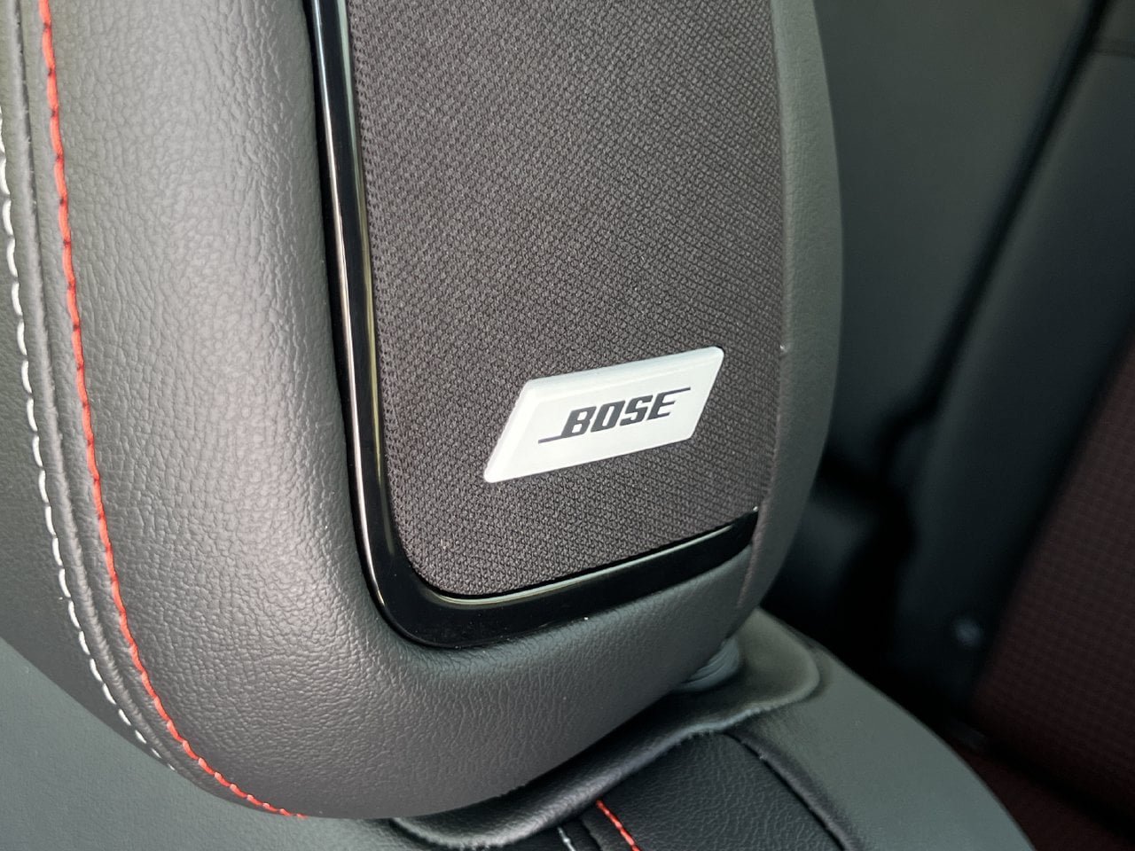 New 2027 Nissan Kicks SR FWD image 13