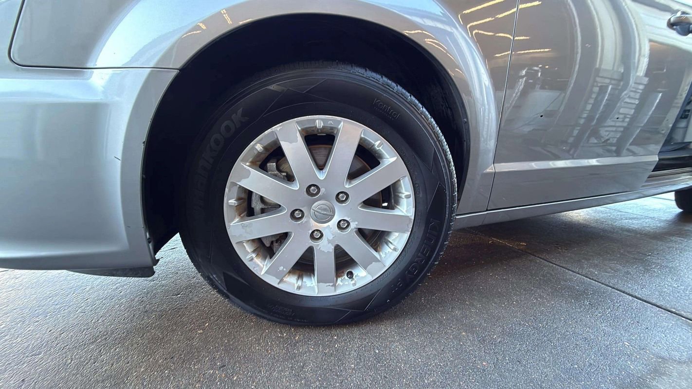 Used 2016 Chrysler Town & Country Touring image 22