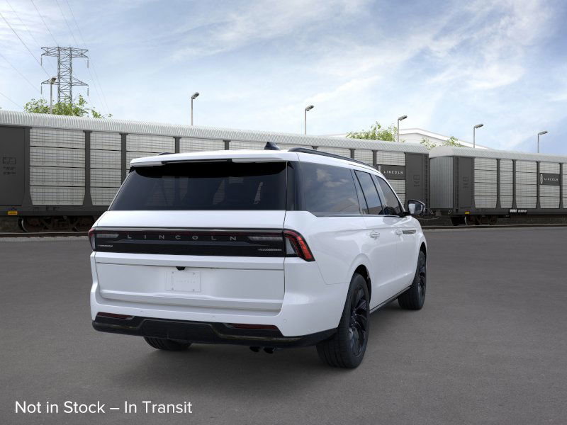 New 2026 Lincoln Navigator L Reserve w/ Jet Appearance Package AWD/4WD image 8