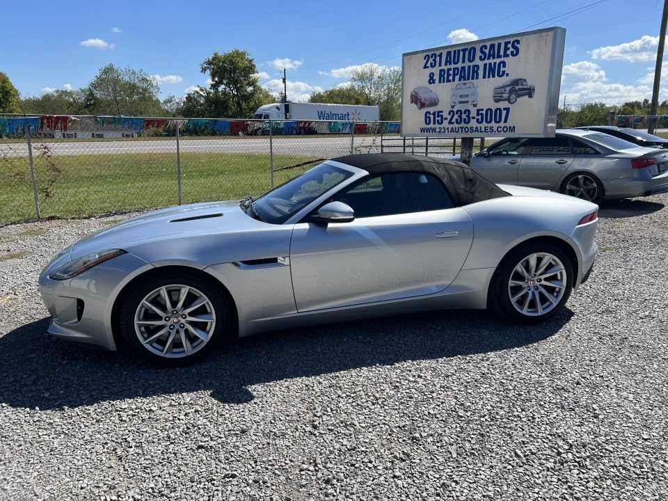 Used 2017 Jaguar F-TYPE Convertible RWD image 2