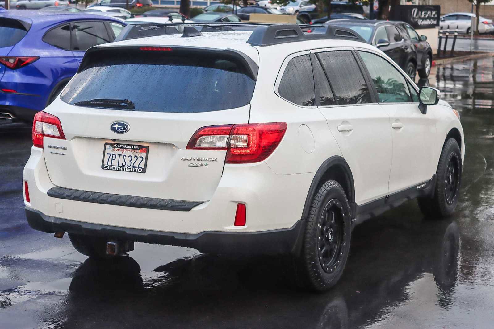 Used 2016 Subaru Outback 2.5i Limited image 4