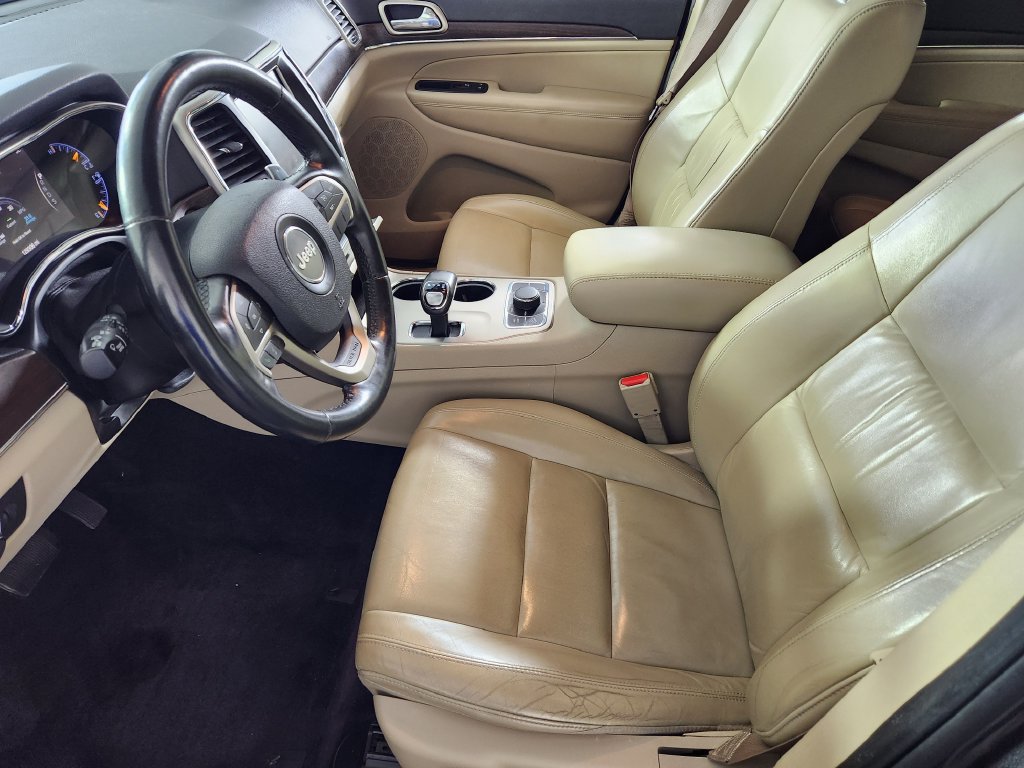 Used 2015 Jeep Grand Cherokee Limited w/ Trailer Tow Group IV AWD/4WD image 12