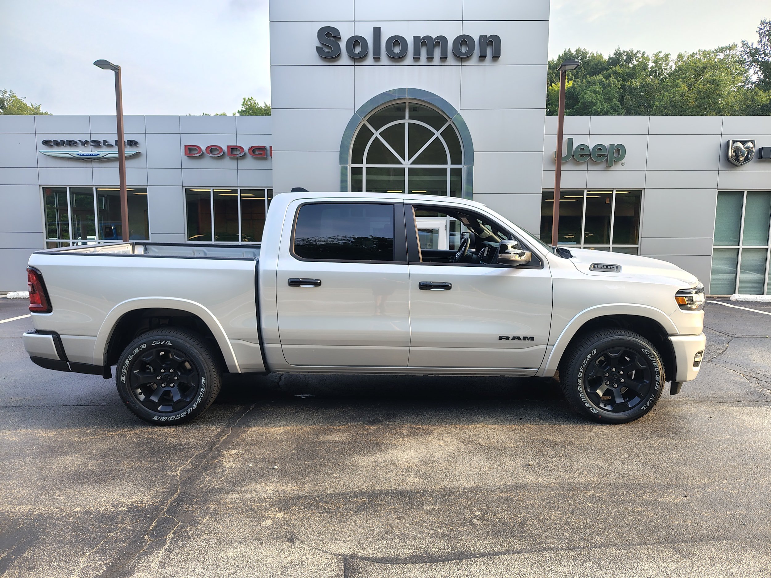 New 2026 RAM 1500 Big Horn AWD/4WD image 1