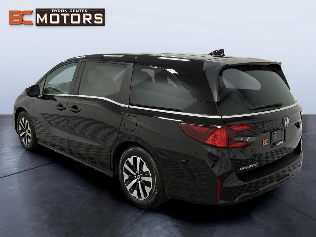 Used 2025 Honda Odyssey EX-L image 4